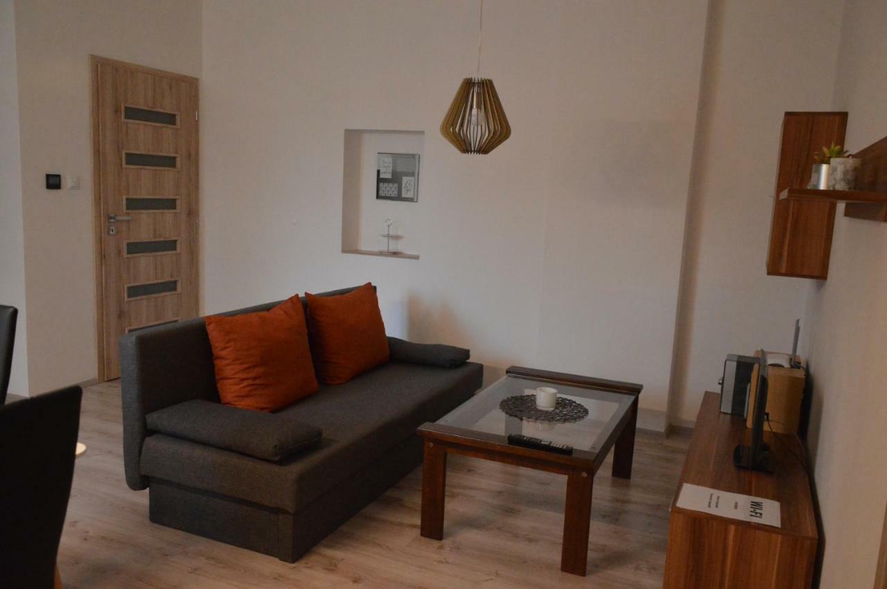 Apartmanovy Byt Třeboň Exteriör bild