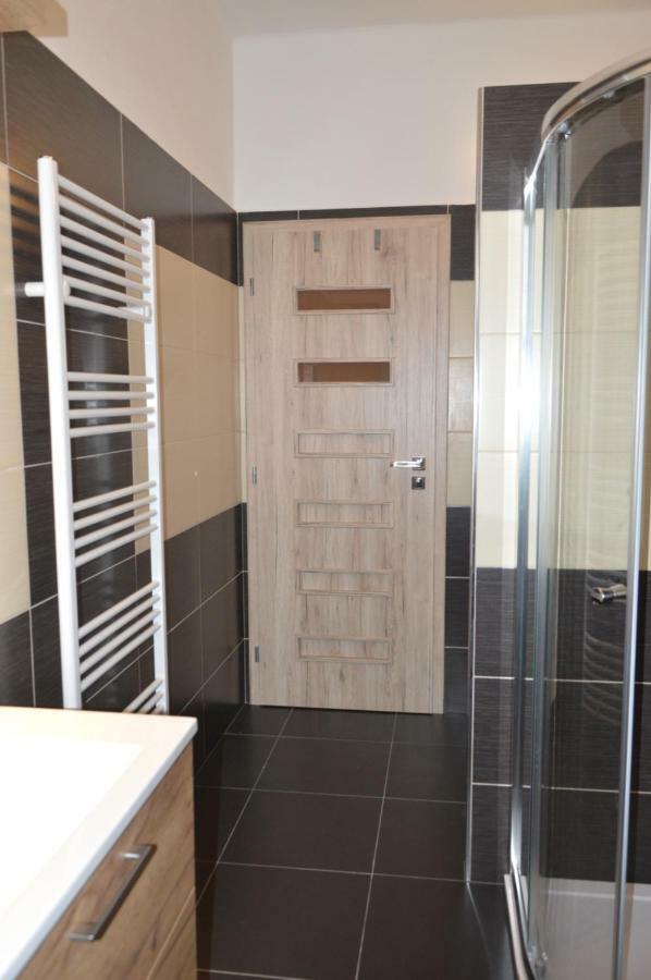Apartmanovy Byt Třeboň Exteriör bild