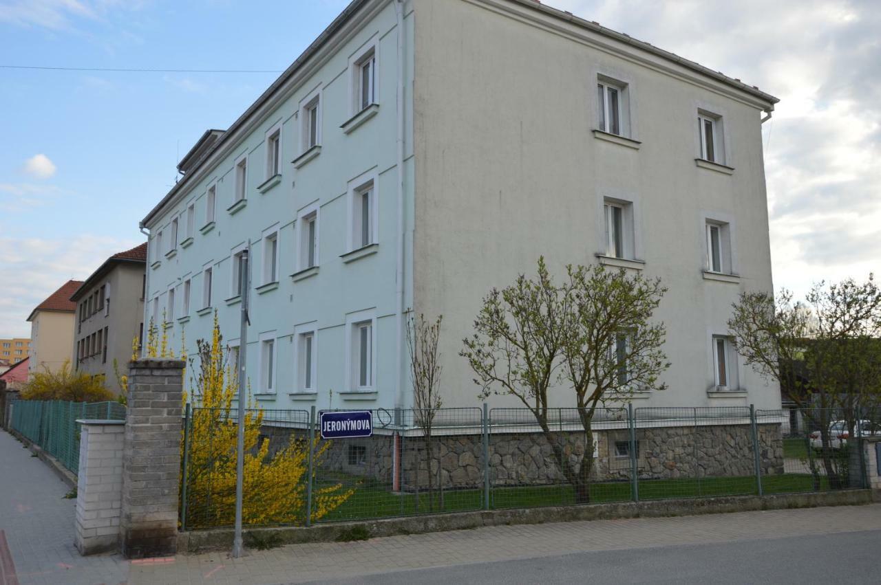 Apartmanovy Byt Třeboň Exteriör bild