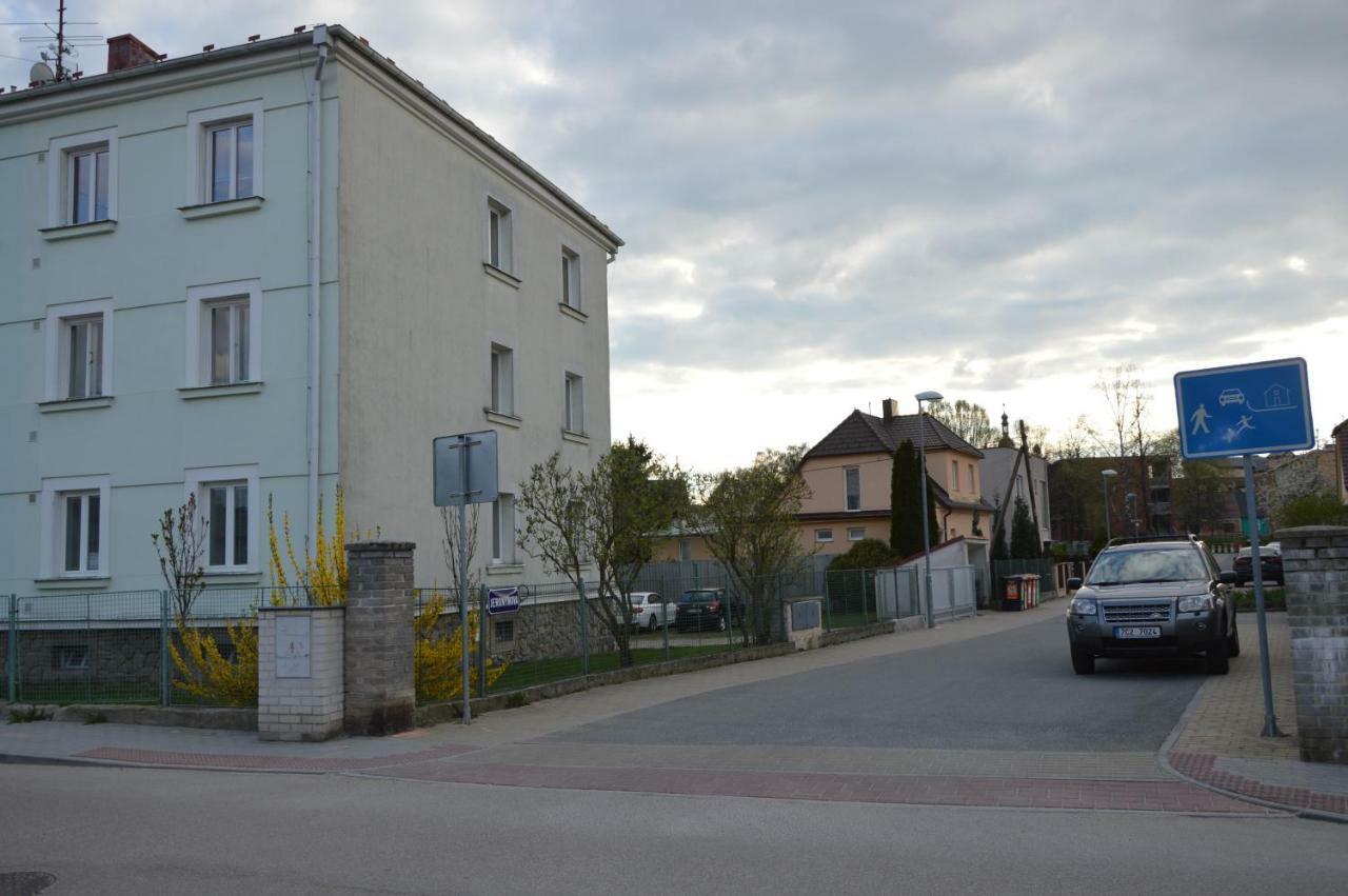 Apartmanovy Byt Třeboň Exteriör bild