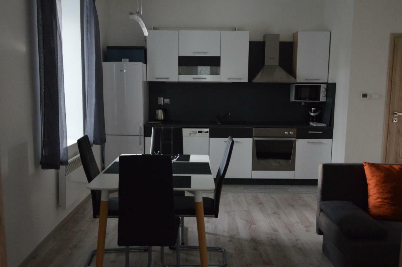Apartmanovy Byt Třeboň Exteriör bild